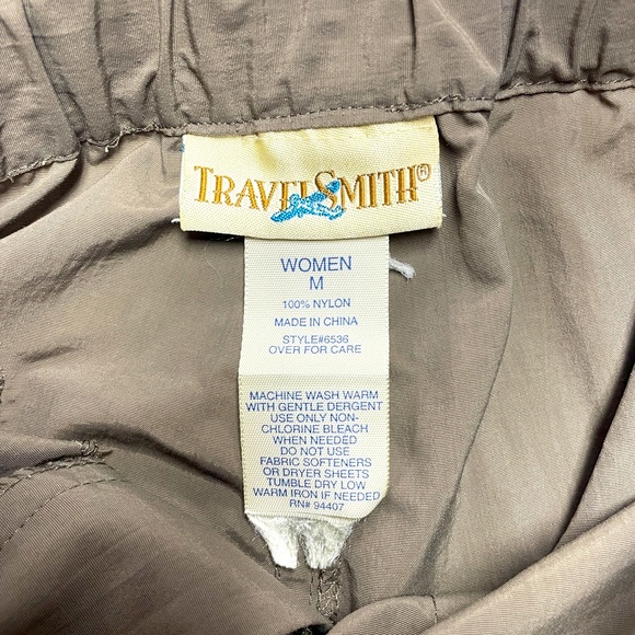 Travel Smith Green Nylon Cargo Shorts Sz M - Picture 3 of 5